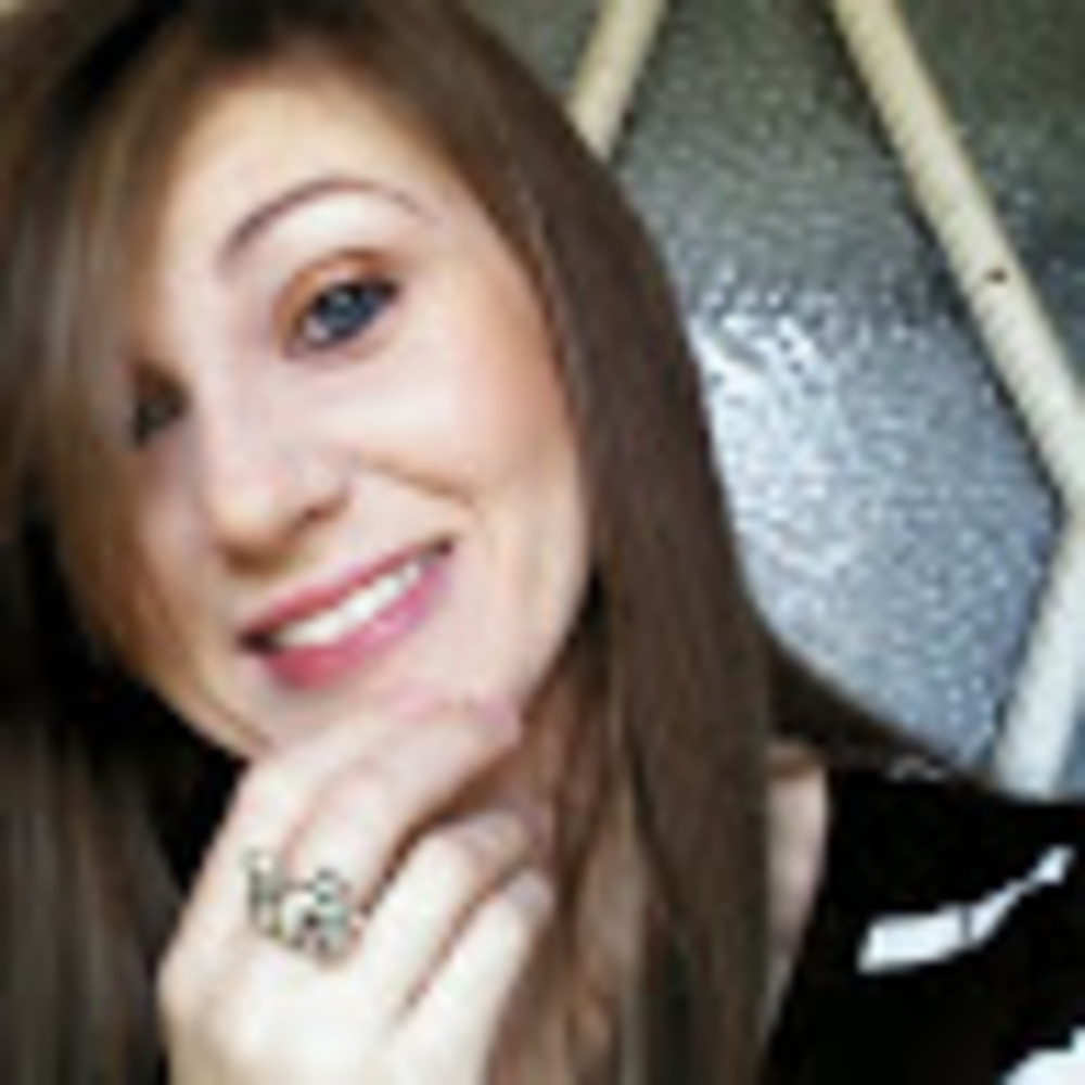 Meet your Posher, Cassandra